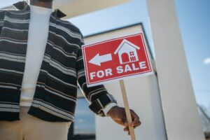 Selling Your House As-Is: What to Expect from Cash Buyers